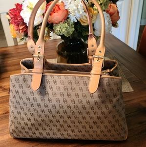 Dooney and Bourke Handbag